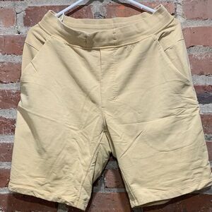 lululemon athletica Men's Light Tan Athletic Shorts